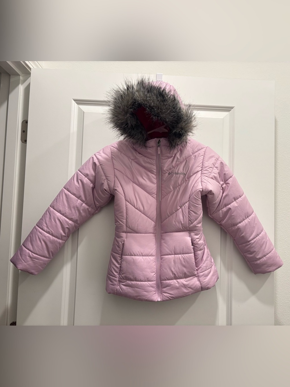 Columbia Kids Pink Puffer Jacket with Faux Fur Hood size Small